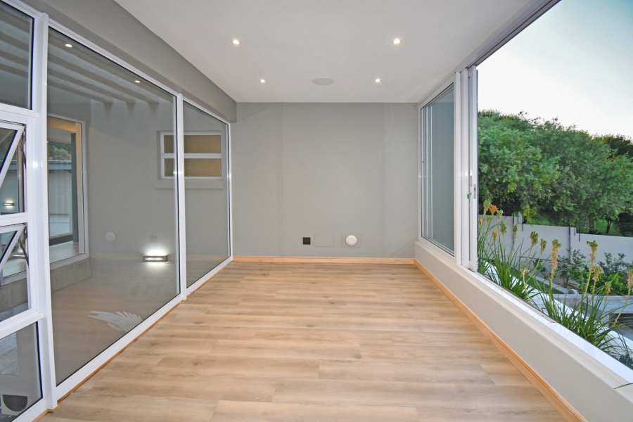 4 Bedroom Property for Sale in Poortview Gauteng