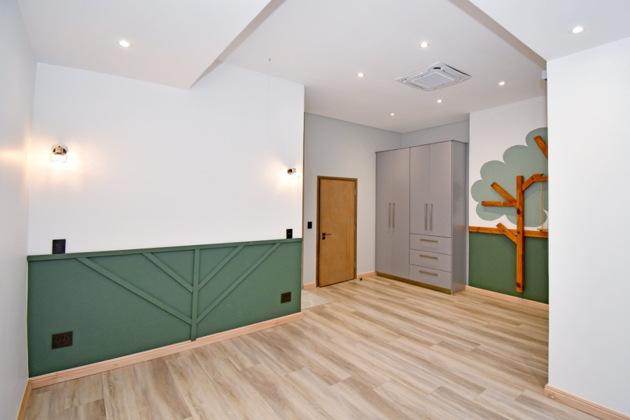 4 Bedroom Property for Sale in Poortview Gauteng