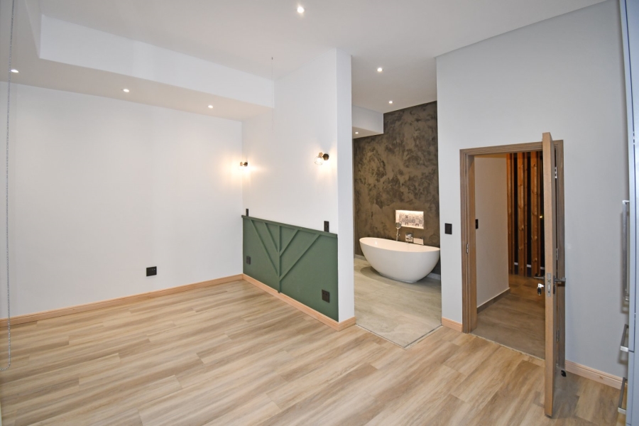 4 Bedroom Property for Sale in Poortview Gauteng