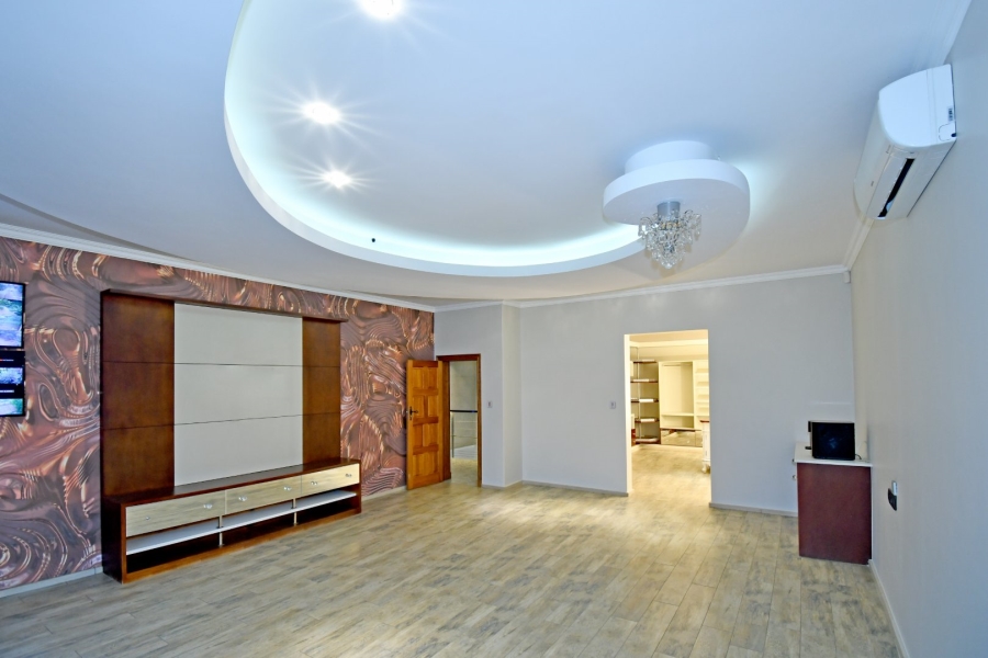 4 Bedroom Property for Sale in Poortview Gauteng