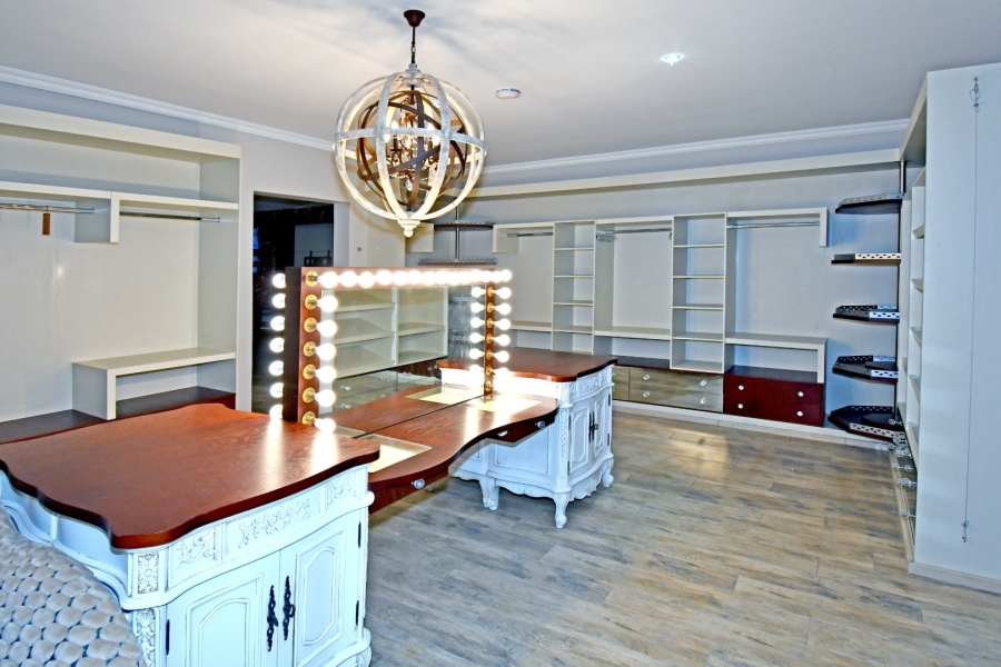 4 Bedroom Property for Sale in Poortview Gauteng