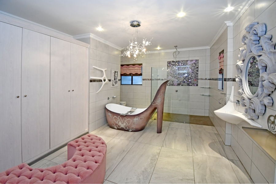 4 Bedroom Property for Sale in Poortview Gauteng