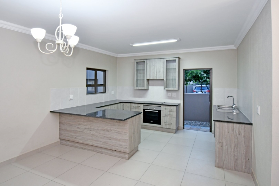 3 Bedroom Property for Sale in Eikenhof Gauteng