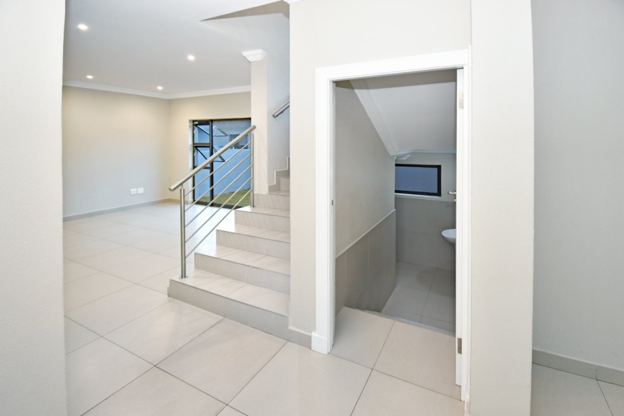 3 Bedroom Property for Sale in Eikenhof Gauteng