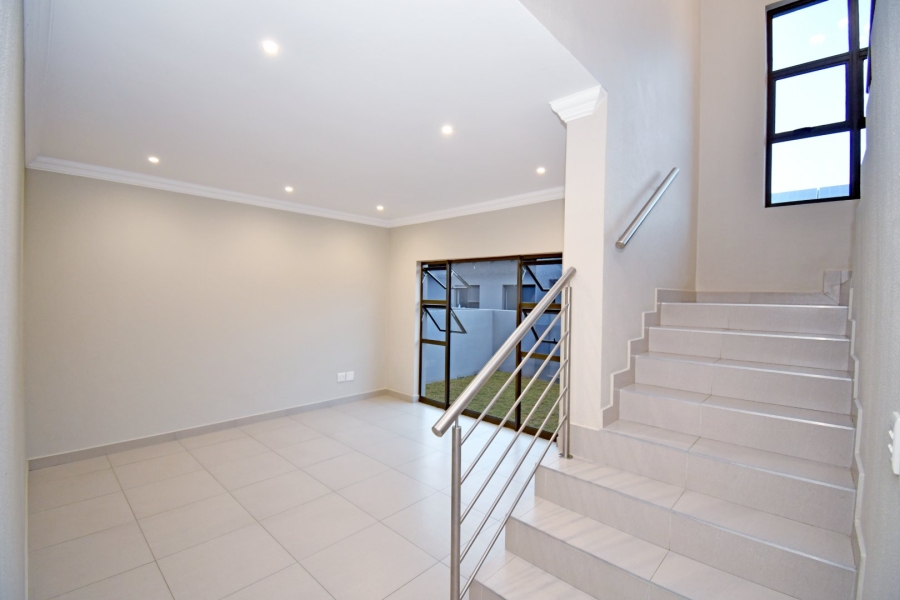3 Bedroom Property for Sale in Eikenhof Gauteng