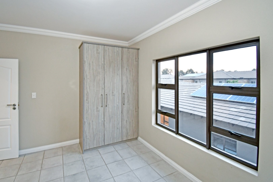 3 Bedroom Property for Sale in Eikenhof Gauteng