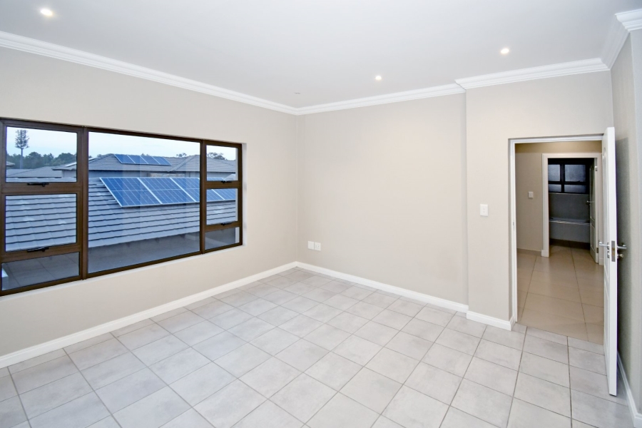3 Bedroom Property for Sale in Eikenhof Gauteng