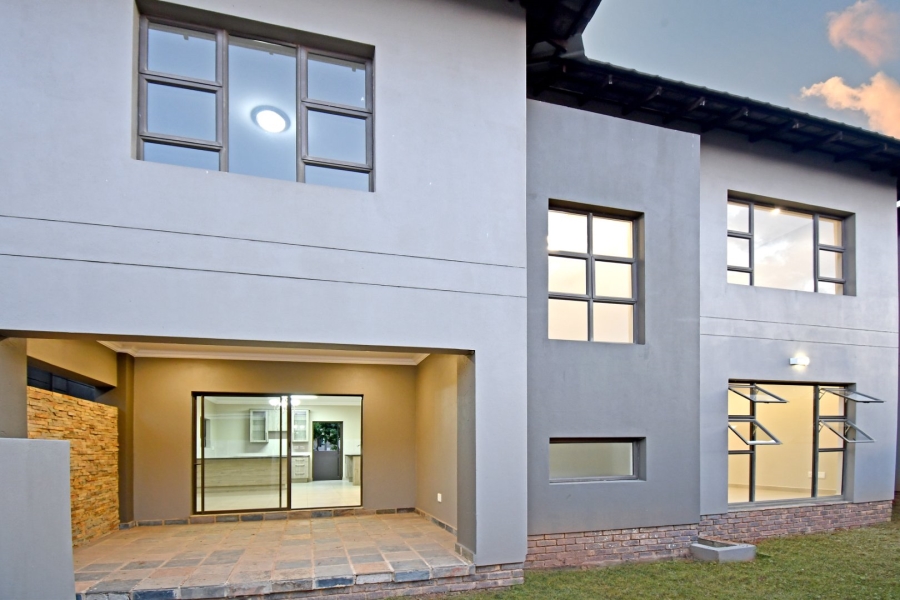 3 Bedroom Property for Sale in Eikenhof Gauteng