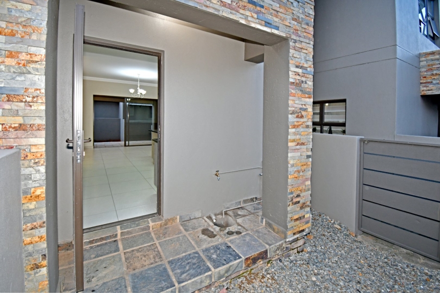 3 Bedroom Property for Sale in Eikenhof Gauteng