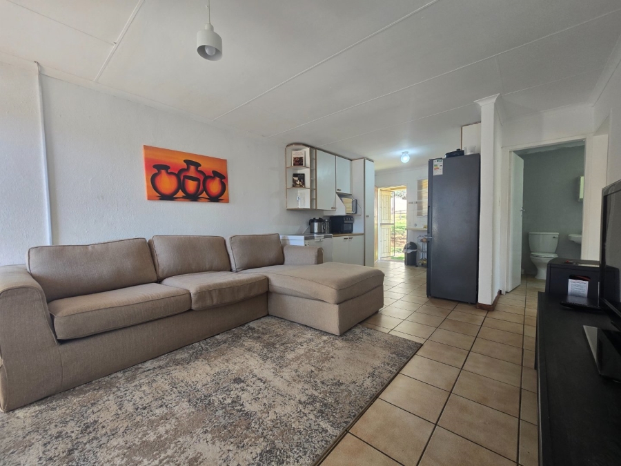 3 Bedroom Property for Sale in Carenvale Gauteng
