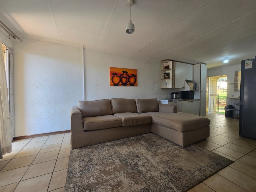 3 Bedroom Property for Sale in Carenvale Gauteng