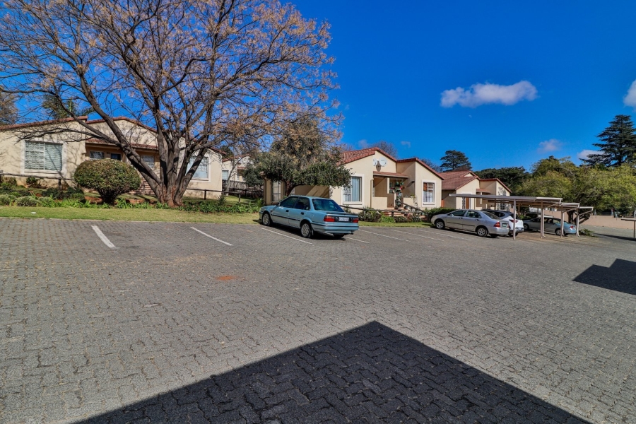 3 Bedroom Property for Sale in Carenvale Gauteng
