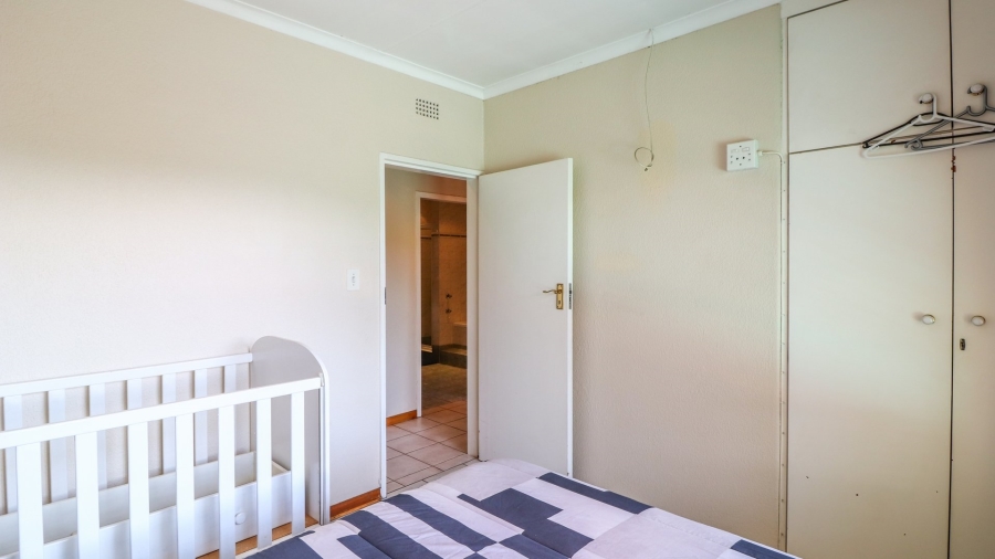 4 Bedroom Property for Sale in Helderkruin Gauteng