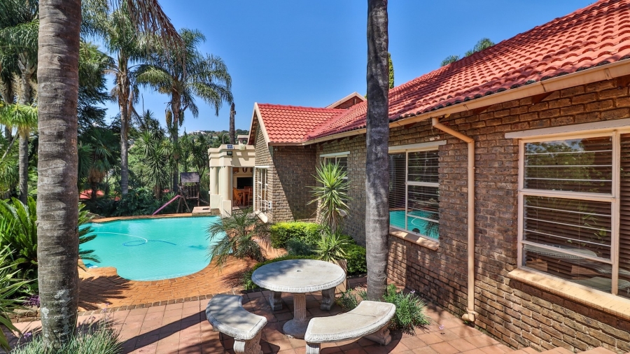 4 Bedroom Property for Sale in Helderkruin Gauteng