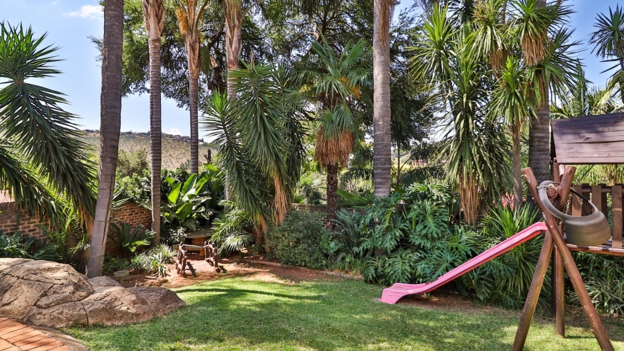 4 Bedroom Property for Sale in Helderkruin Gauteng