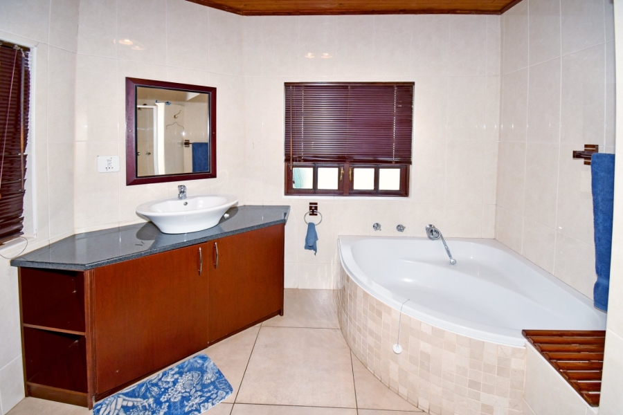 4 Bedroom Property for Sale in Heuningklip Gauteng