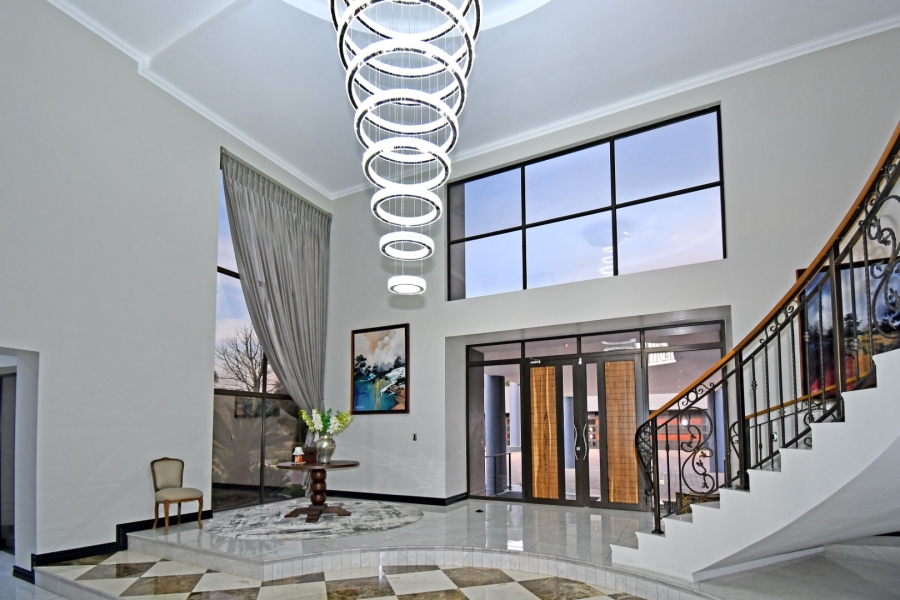 5 Bedroom Property for Sale in Poortview Gauteng