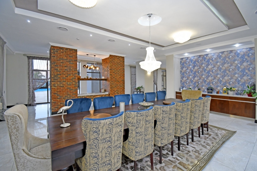 5 Bedroom Property for Sale in Poortview Gauteng