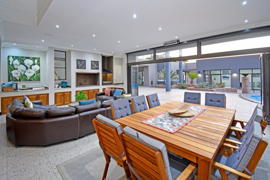 5 Bedroom Property for Sale in Poortview Gauteng