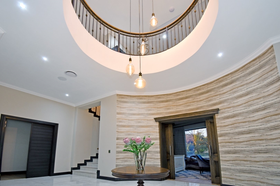 5 Bedroom Property for Sale in Poortview Gauteng
