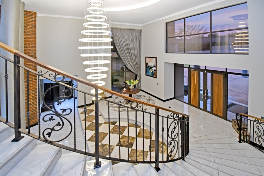 5 Bedroom Property for Sale in Poortview Gauteng