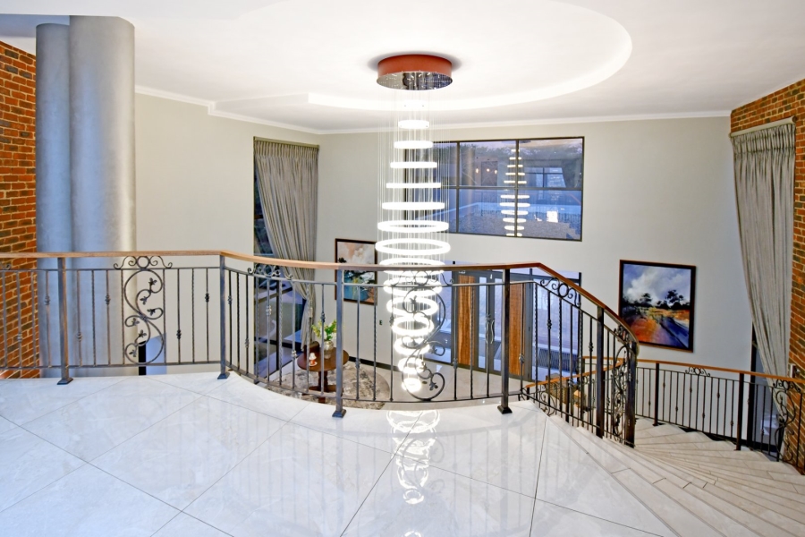 5 Bedroom Property for Sale in Poortview Gauteng