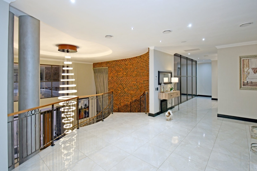 5 Bedroom Property for Sale in Poortview Gauteng