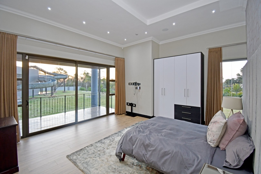 5 Bedroom Property for Sale in Poortview Gauteng