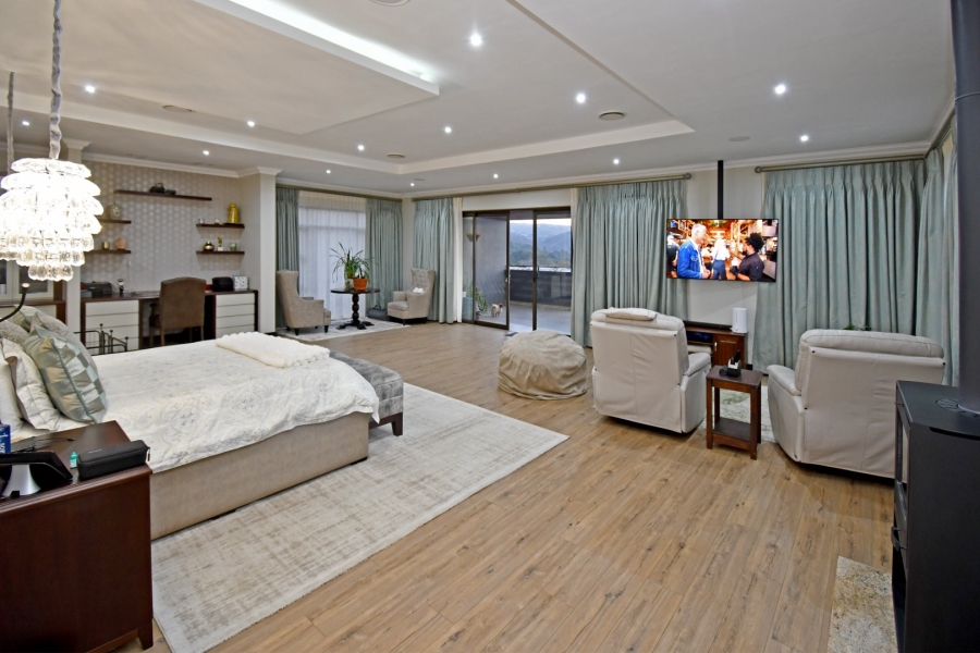 5 Bedroom Property for Sale in Poortview Gauteng