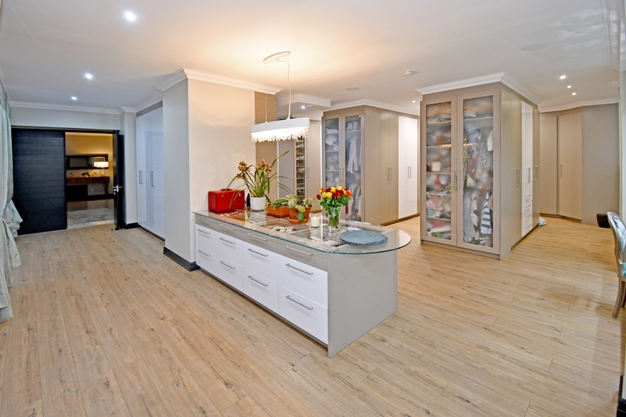 5 Bedroom Property for Sale in Poortview Gauteng