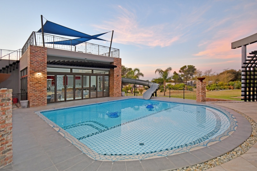 5 Bedroom Property for Sale in Poortview Gauteng