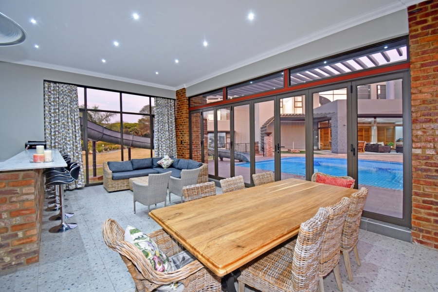 5 Bedroom Property for Sale in Poortview Gauteng