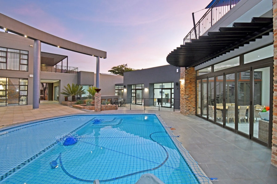 5 Bedroom Property for Sale in Poortview Gauteng
