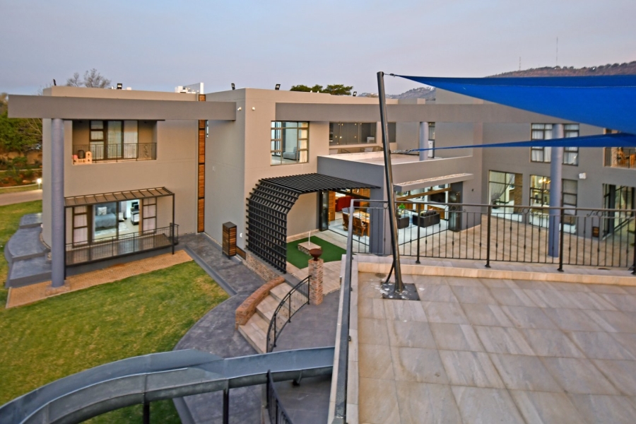 5 Bedroom Property for Sale in Poortview Gauteng