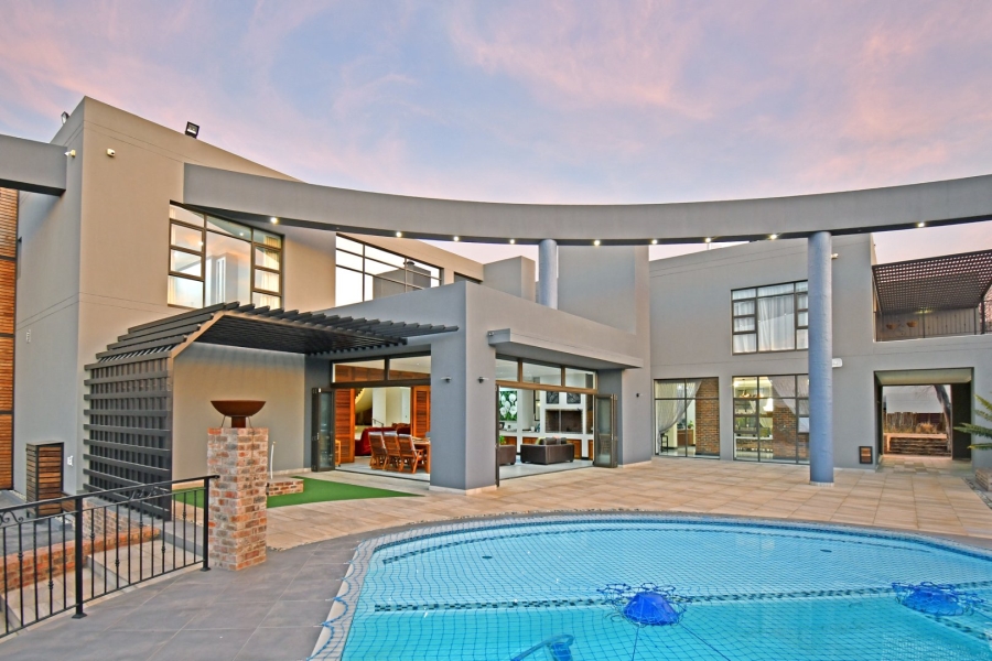 5 Bedroom Property for Sale in Poortview Gauteng