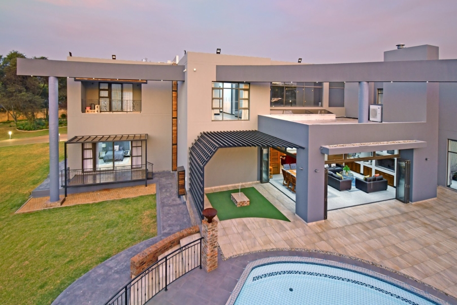 5 Bedroom Property for Sale in Poortview Gauteng