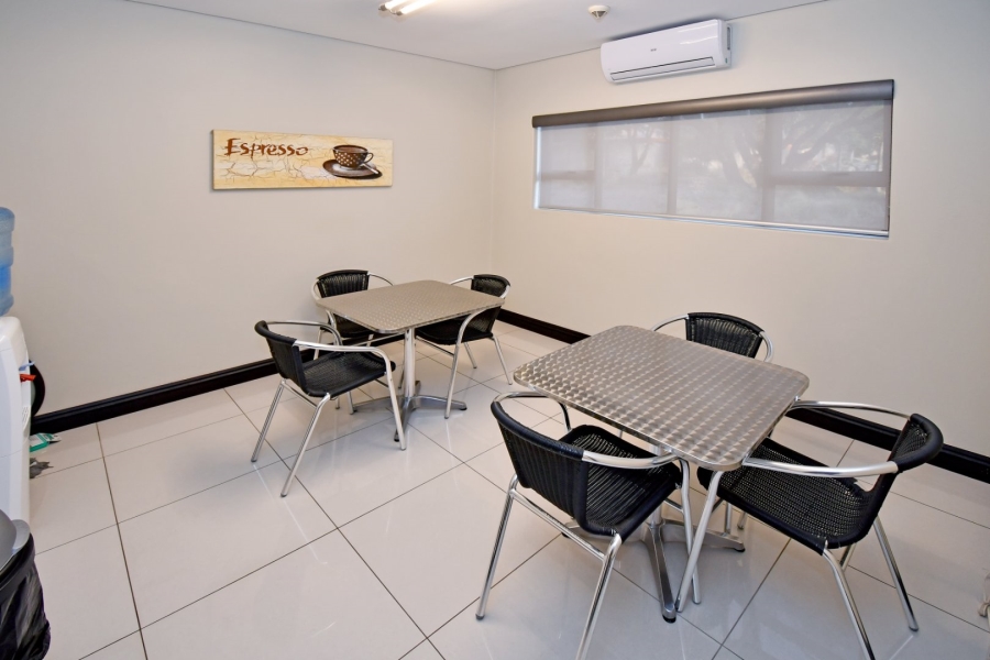 5 Bedroom Property for Sale in Poortview Gauteng