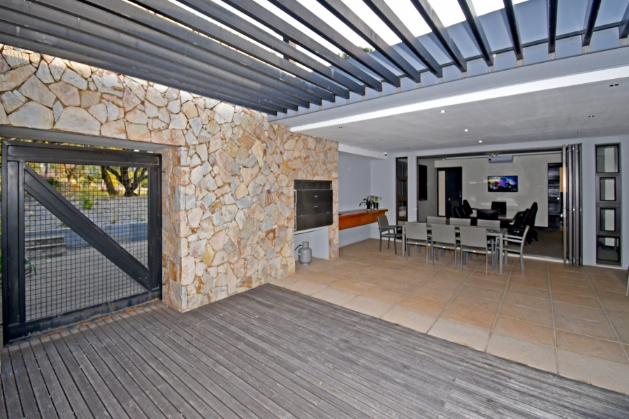 5 Bedroom Property for Sale in Poortview Gauteng