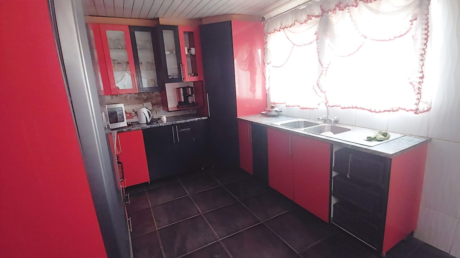 4 Bedroom Property for Sale in Orange Farm Gauteng
