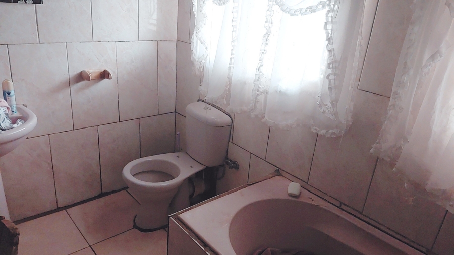 4 Bedroom Property for Sale in Orange Farm Gauteng