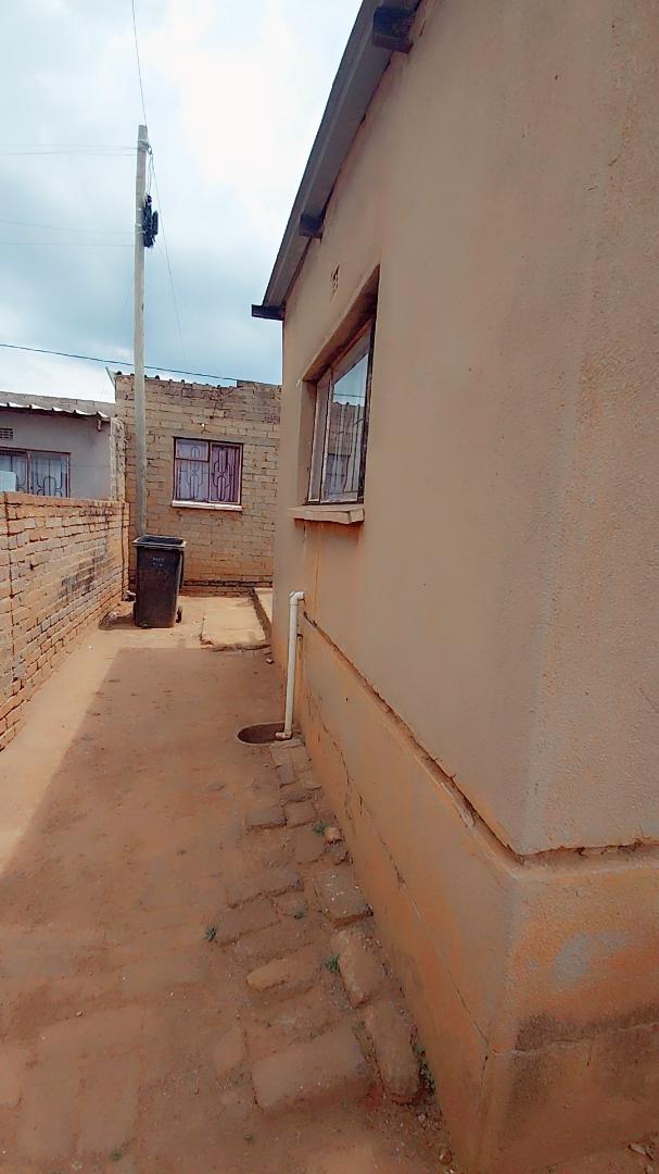 4 Bedroom Property for Sale in Orange Farm Gauteng