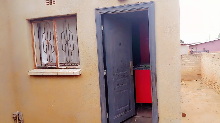 4 Bedroom Property for Sale in Orange Farm Gauteng