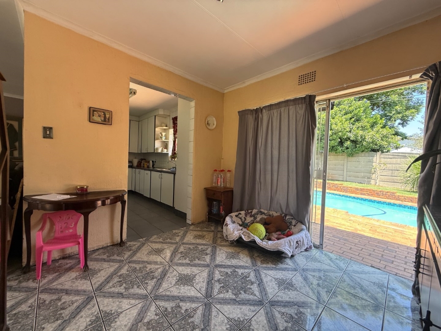 3 Bedroom Property for Sale in Brackendowns Gauteng