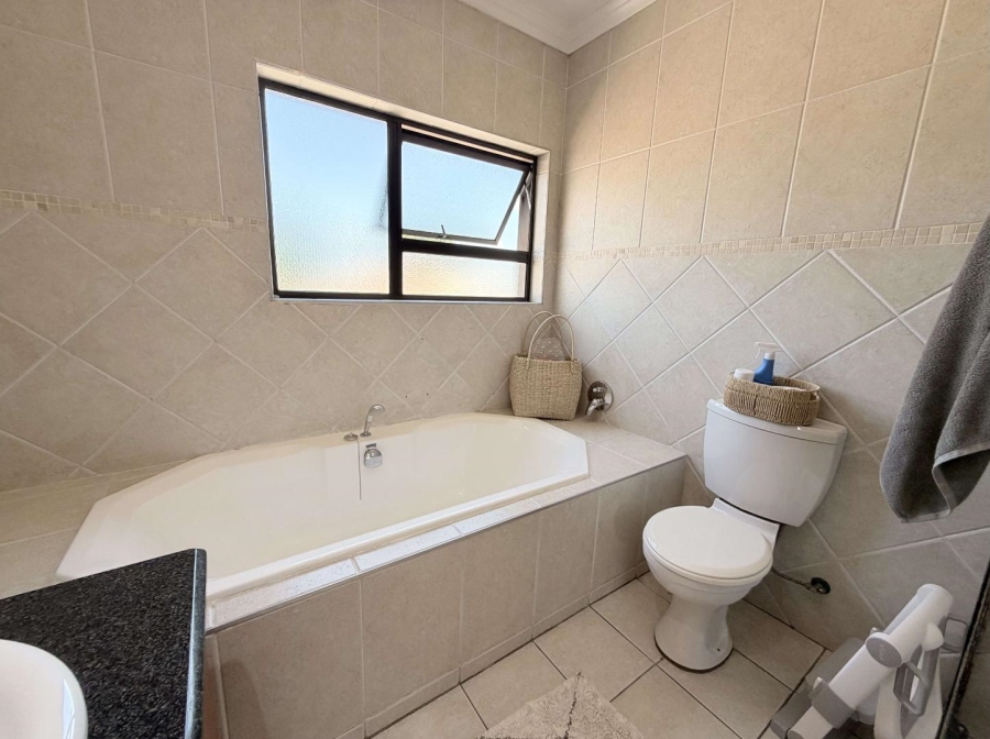 4 Bedroom Property for Sale in Meyersdal Gauteng