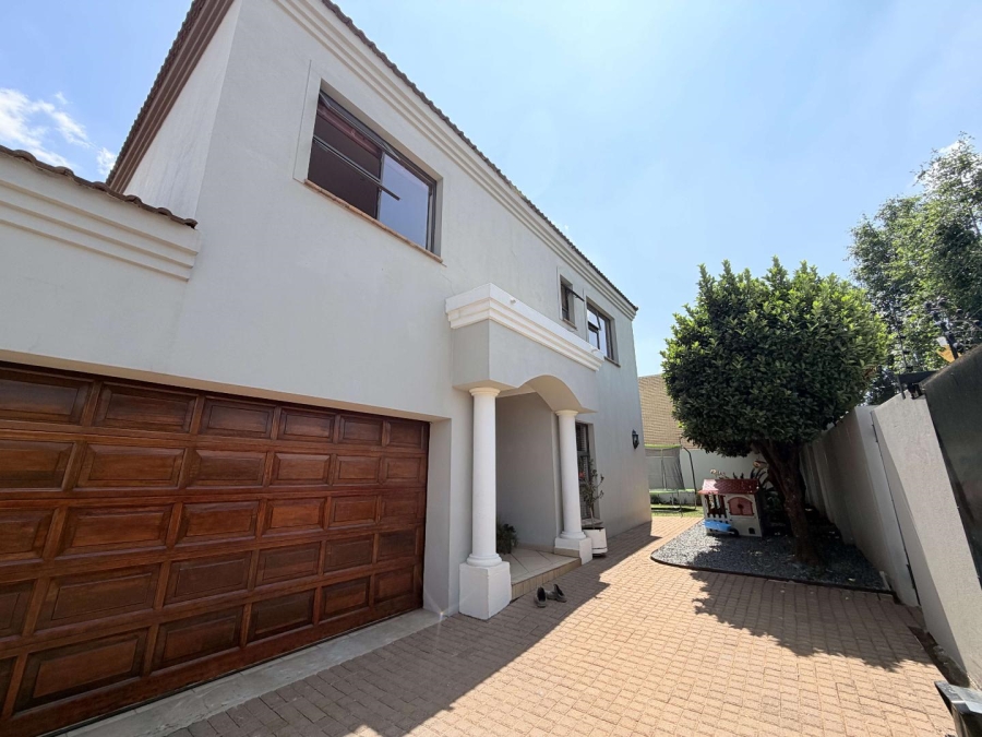 4 Bedroom Property for Sale in Meyersdal Gauteng