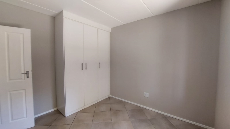 2 Bedroom Property for Sale in Albertsdal Gauteng
