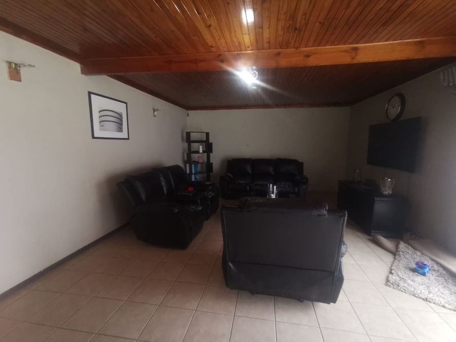 To Let 3 Bedroom Property for Rent in Mayberry Park Gauteng
