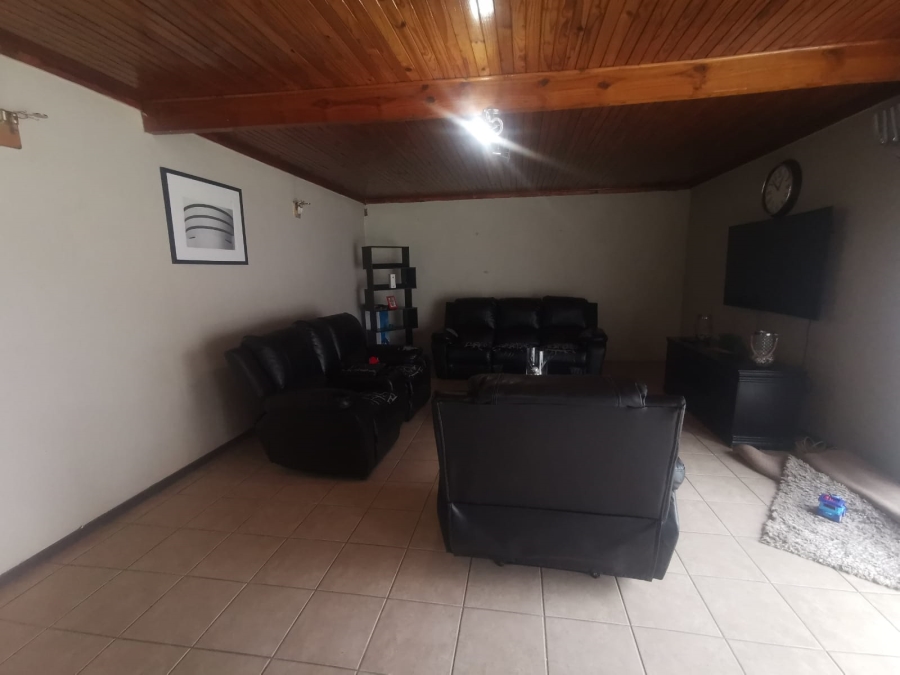 To Let 3 Bedroom Property for Rent in Mayberry Park Gauteng