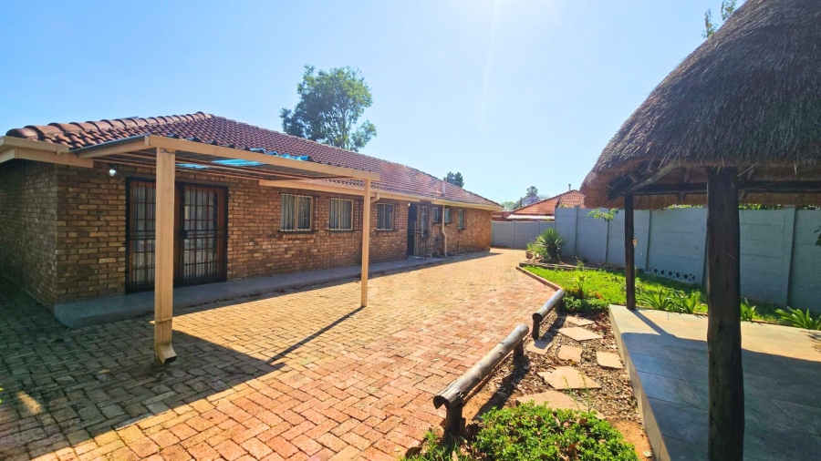3 Bedroom Property for Sale in Silverton Gauteng