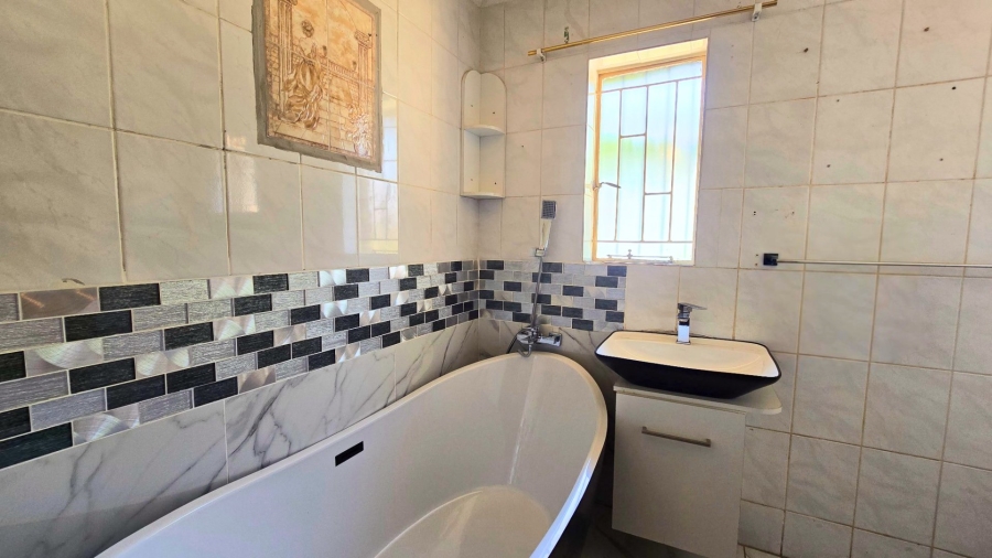 3 Bedroom Property for Sale in Silverton Gauteng